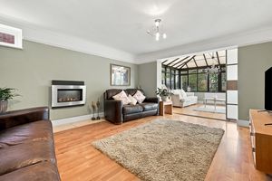 BROMLEY ROAD- click for photo gallery
